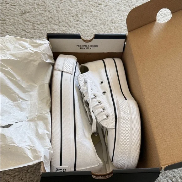 Converse White Low-Top Sneakers - Picture 8 of 8